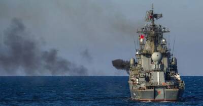 После потери крейсера "Москва" корабли РФ отошли от берегов Украины на 200 километров