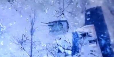 Оккупанты переехали танком своего же раненого солдата — видео