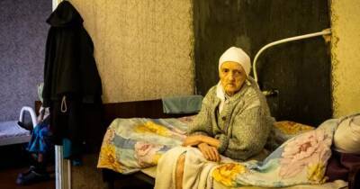 Убежать от войны: как постояльцы домов престарелых выживают в военное время