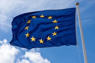 ЕС может оплатить большую часть расходов на восстановление Украины — Bloomberg