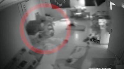 Подозрения на издевательства в детском саду Реховота: задержаны 4 человека