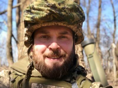 Офицер 95-й бригады: Украинские военные дерутся за каждый метр. Превосходство в живой силе и технике дает о себе знать. Но мы уничтожаем противника