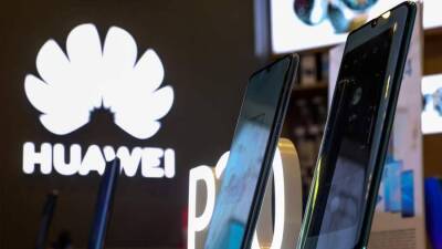 Китайское предубеждение: Huawei отказалась от новых контрактов в РФ