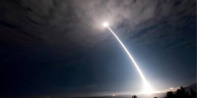 США второй раз за месяц перенесли испытания межконтинентальной баллистической ракеты