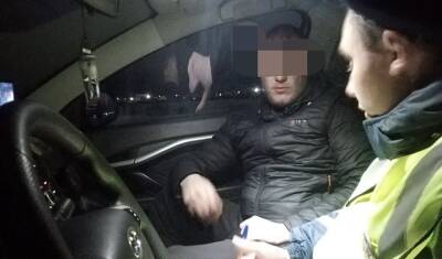 На трассе Омутинское – Армизонское остановили пьяного 19-летнего водителя без прав