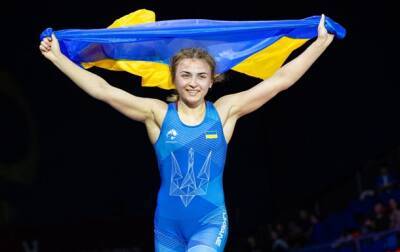Украинки Грушина-Акобия и Рижко завоевали золотые медали чемпионата Европы по борьбе