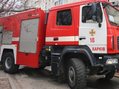 В Харькове после ночного обстрела возникли пожары на площади в тысячи квадратных метров – ГСЧС