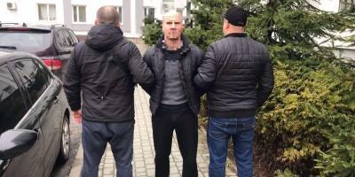 Хотел скрыться во Львове: на Сыхове полицейские задержали убийцу из Николаевской области