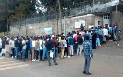 Эфиопия - В Эфиопии перед посольством РФ выстроились в очередь сотни мужчин - korrespondent.net - Россия - Сирия - Украина - Ливия - Эфиопия