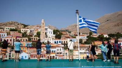 Греция задержала нефтяной танкер под флагом России