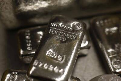 Глобальный спрос на серебро может поставить в 2022 г. очередной рекорд - отчет