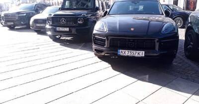 Суперкары и элитные авто из Украины массово вывозят в Европу (фото, видео)
