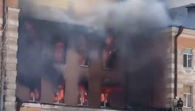 В россии объект вражеского Минобороны объят пламенем, все в дыму: есть жертвы, кадры с места