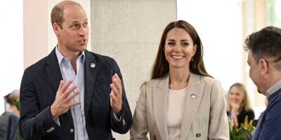 Пообщались с волонтерами. Кейт Миддлтон и принц Уильям посетили Комитет по чрезвычайным ситуациям, который собрал $366 млн для Украины