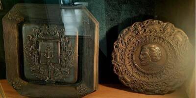 Уничтожают культурное достояние. Российские оккупанты вывезли уникальную коллекцию из музея Мариуполя