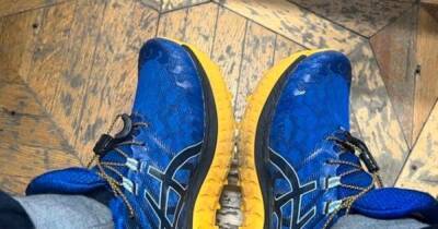 Будни запоребрика: В Москве мужчину оштрафовали из-за сине-желтых кроссовок