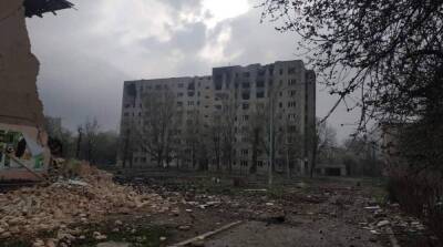 Обстрелы Луганской области: разрушены жилые дома, есть раненые