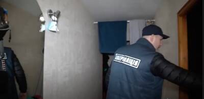 В Киеве супружеская пара мошенников нажилась военной амуниции: детали схемы