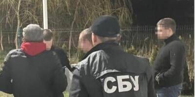 Во Львовской области арестовали 22-летнего местного жителя, который нелегально перевозил за границу мужчин за 12 тысяч долларов