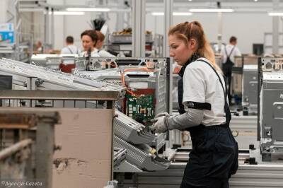 Новые реалии: польские предприятия переориентируют производства под женщин