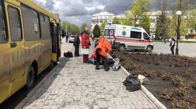В Луганской области спасли 70 гражданских, обстрелы не прекращаются