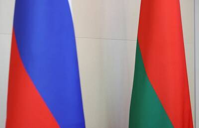 Россия отсрочила на год все платежи Беларуси