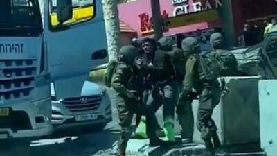 ЦАХАЛ расследует потасовку солдат с арабским водителем возле Иерусалима: видео