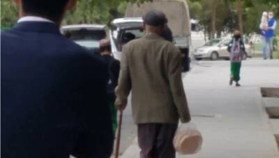 В Ашхабаде купившим хлеба "сверх нормы" грозит 15 суток
