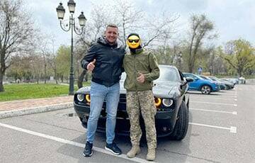 На 1 апреля украинский бизнесмен пообещал отдать свою машину тому, что утопит крейсер «Москва» — и сдержал обещание
