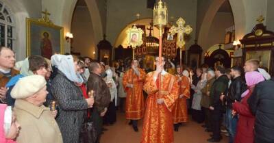 Православные христиане во всем мире отмечают Пасху