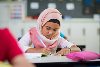 Гендерный разрыв: арабские девочки нацелены на учебу, арабские мальчики не сдают багрут