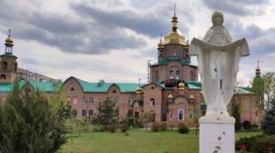 Российские оккупанты разрушили на Луганщине семь православных храмов