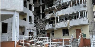 «В квартире ничего не осталось, один бетон». Репортаж НВ из дома в Одессе, в который попала ракета, убив восьмерых жителей
