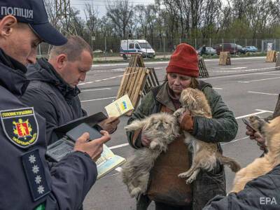 Российские оккупанты обзванивают людей, выехавших из Мариуполя, и требуют вернуться в город – Денисова