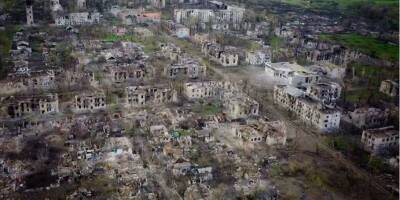 «Взяли выжженную землю». В Луганской области российские оккупанты вошли в еще один поселок, который сами же уничтожили