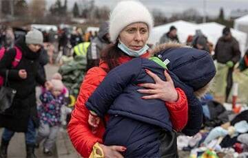 Украинские беженцы в Польше могут получить $2750 на детей