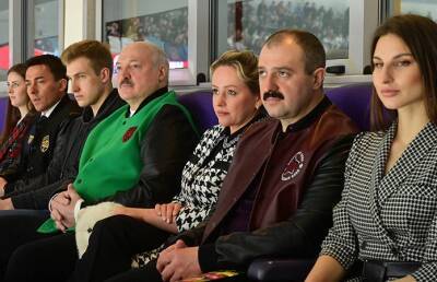 Лукашенко: белорусский хоккей существует благодаря «Юности» и «Динамо», однако хочется побед и региональных команд