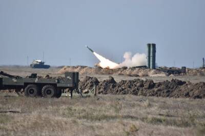 Украина вправе атаковать территорию россии: Британия одобрила возможные удары по военным логистическим центрам орков