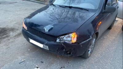 21-летний водитель «Лады» пострадал в ДТП в Рязани