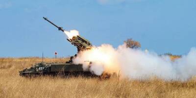 Украинские военные атаковали позиции оккупантов на захваченном острове Змеиный
