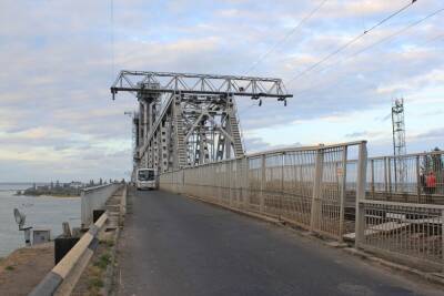 Войска РФ нанесли повторный удар по мосту через Днестровский лиман
