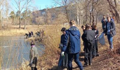 Ученики кунгурской школы № 21 провели субботник в рамках всероссийской акции «Вода России»