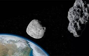 К Земле летят два больших астероида