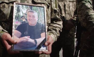 На Днепропетровщине провели в последний путь украинского Героя: "Лишь несколько дней назад узнали..."