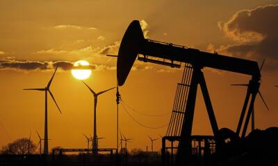 РФ ожидает падения добычи нефти на 17% уже в этом году — Reuters