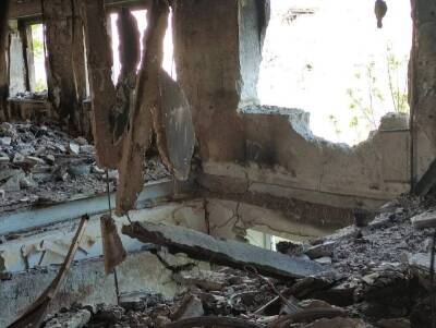 Оккупанты обстреляли Лисичанск, уничтожено 13 домов