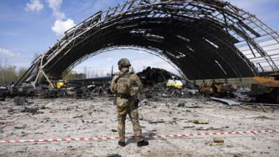 Война в Украине, день 64-й: армия РФ наращивает наступление на Донбассе