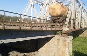 Под Мелитополем взорвали железнодорожный мост, по которому оккупанты доставляли топливо и оружие из Крыма