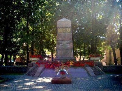 Горсовет Паланги одобрил снос советского обелиска