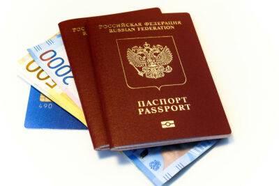 Кремль заказал 175 тысяч дипломатических паспортов. Для кого и зачем?